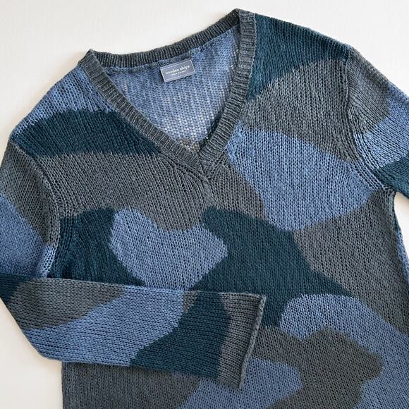 Wooden Ships Mohair Blend Blue Camo Lightweight V-Neck Sweater M/L - Picture 2 of 9